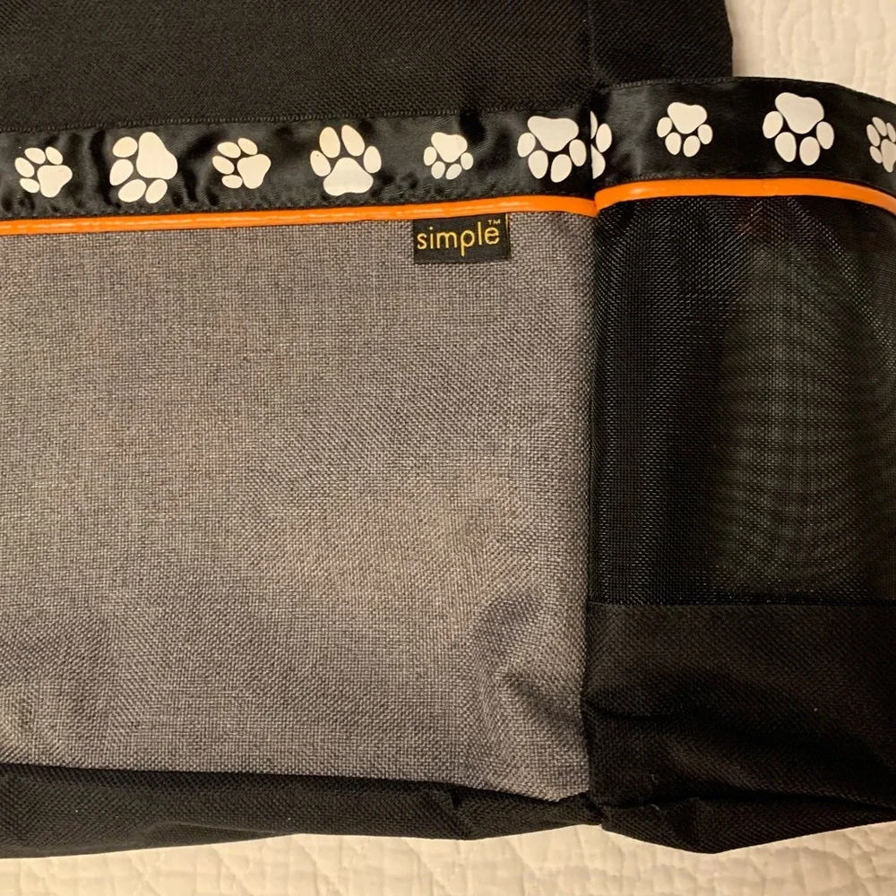 Simple Black and Gray Pet Travel Bag with Orange Accents